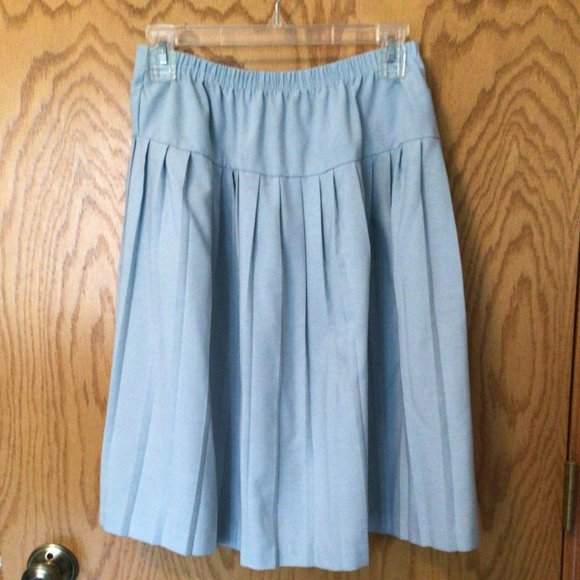 Cary Robbins - Vintage Light blue pinstripe jacket with matching skirt - Picture 3 of 6